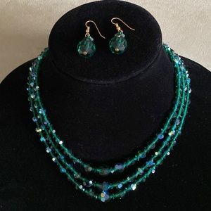 VINTAGE EMERALD GREEN AB NECKLACE AND EARRINGS